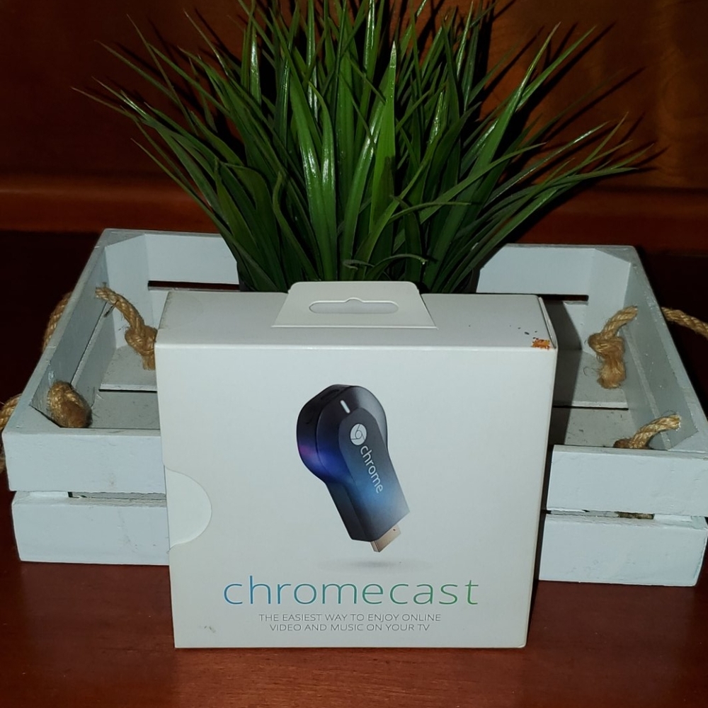 CHROMECAST. Electronics. Google Casting